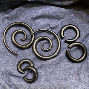 Size 2 “Hoops” in Acrylic and Onxy